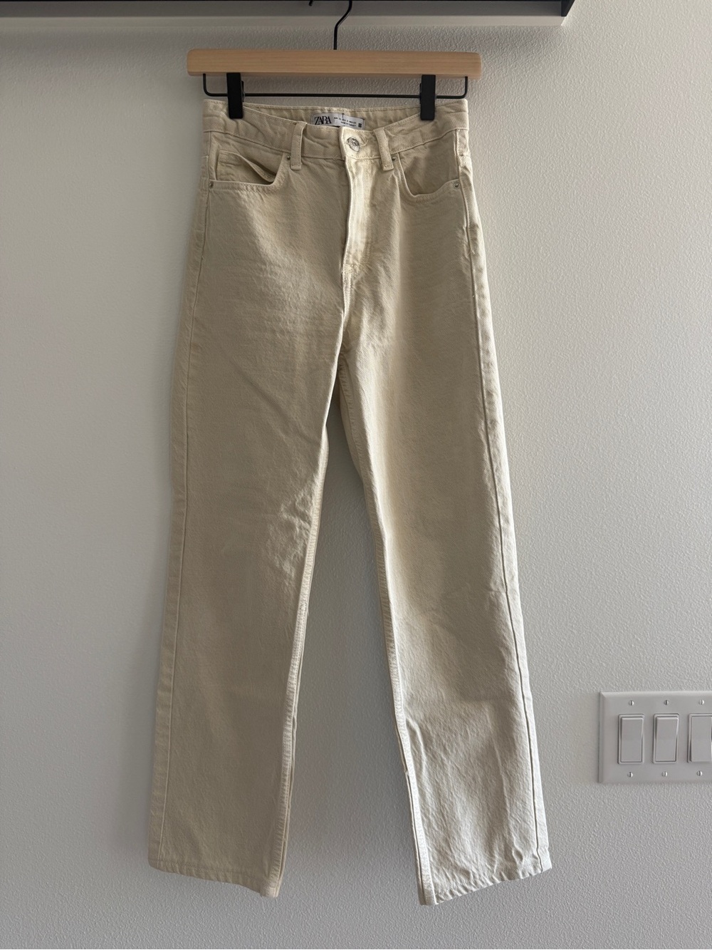 Zara Beige High-Rise Ankle Jeans